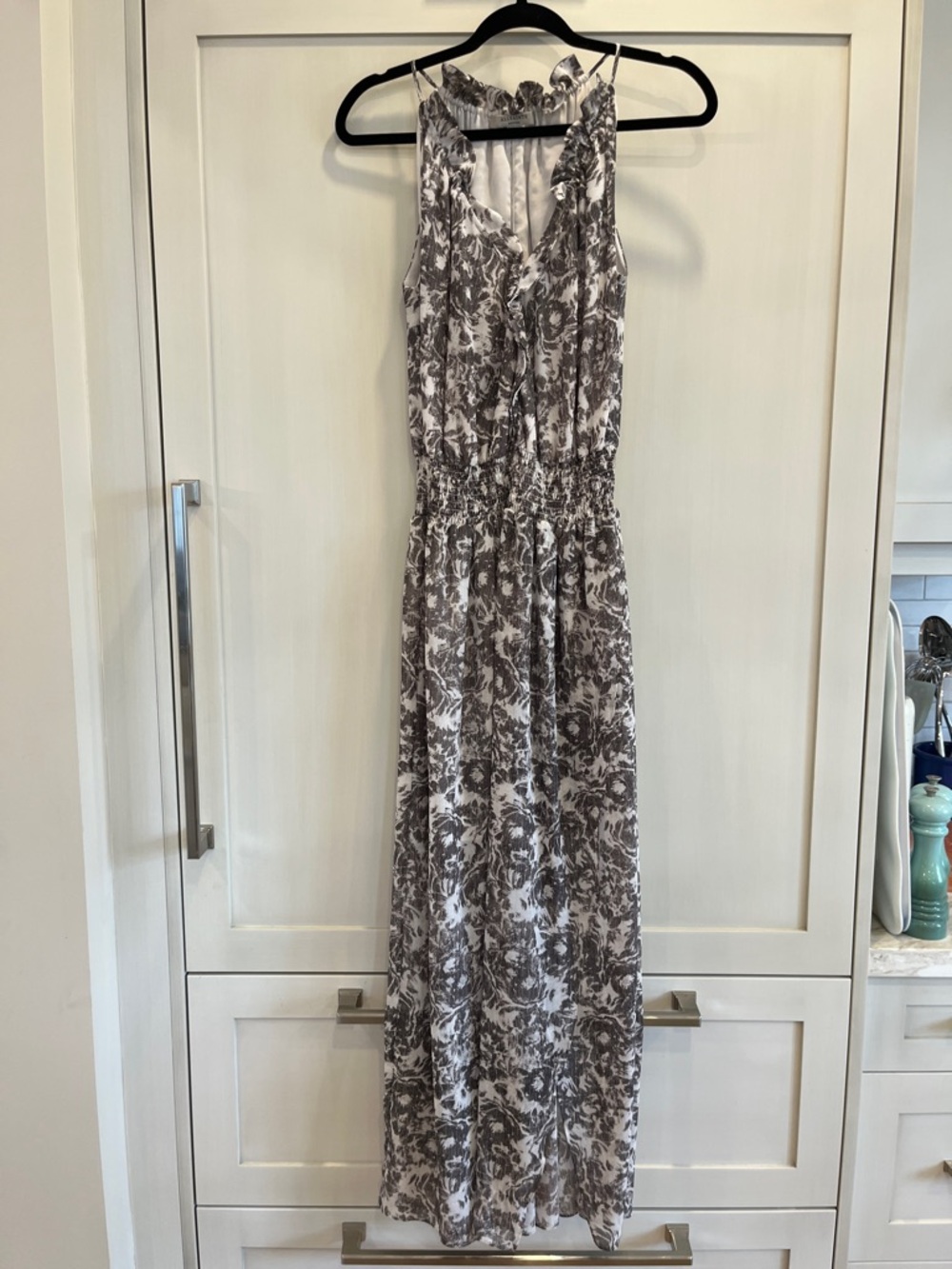 All Saints Nylah Rosa Sleeveless Floral Maxi Dress in Gray and White - Picture 4 of 16